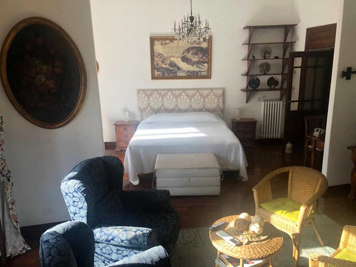 Catherine'S Home روما المظهر الخارجي الصورة