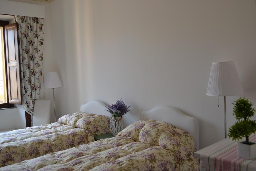 Catherine'S Home روما المظهر الخارجي الصورة