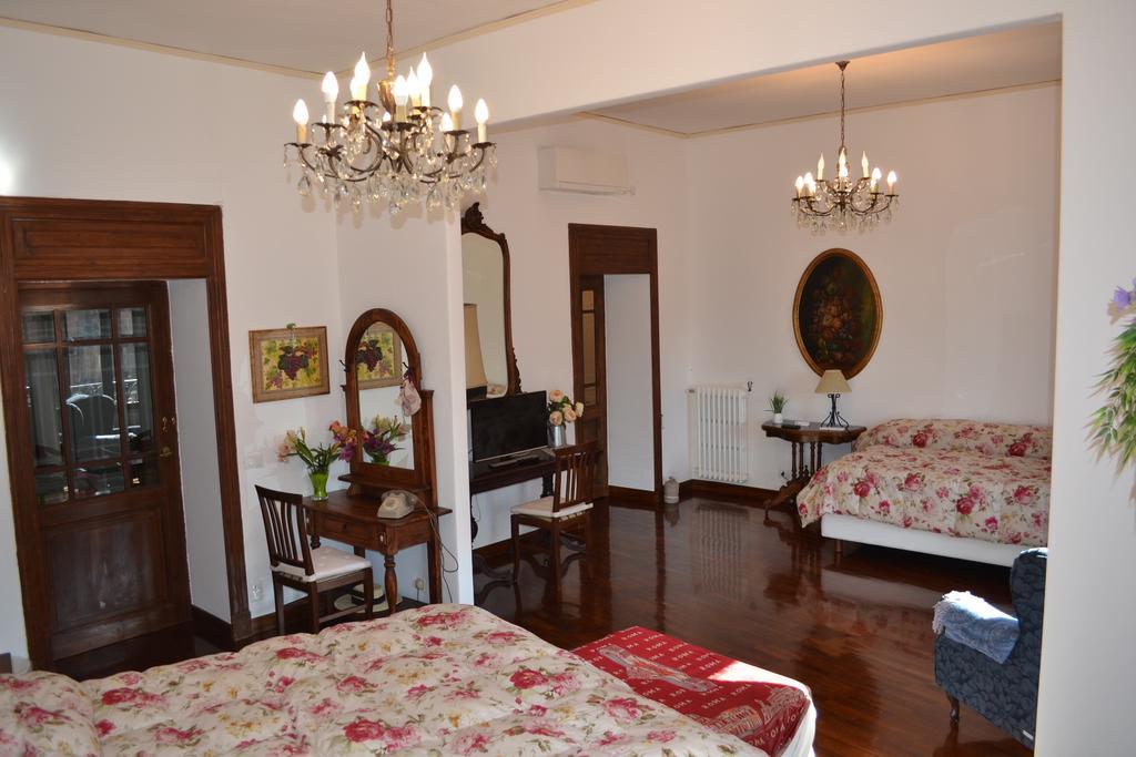 Catherine'S Home روما المظهر الخارجي الصورة